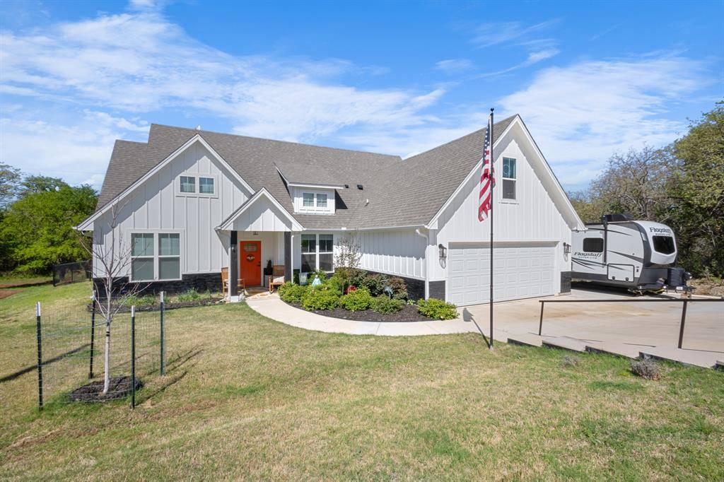 Runaway Bay, TX 76426,116 Lindsey Lane
