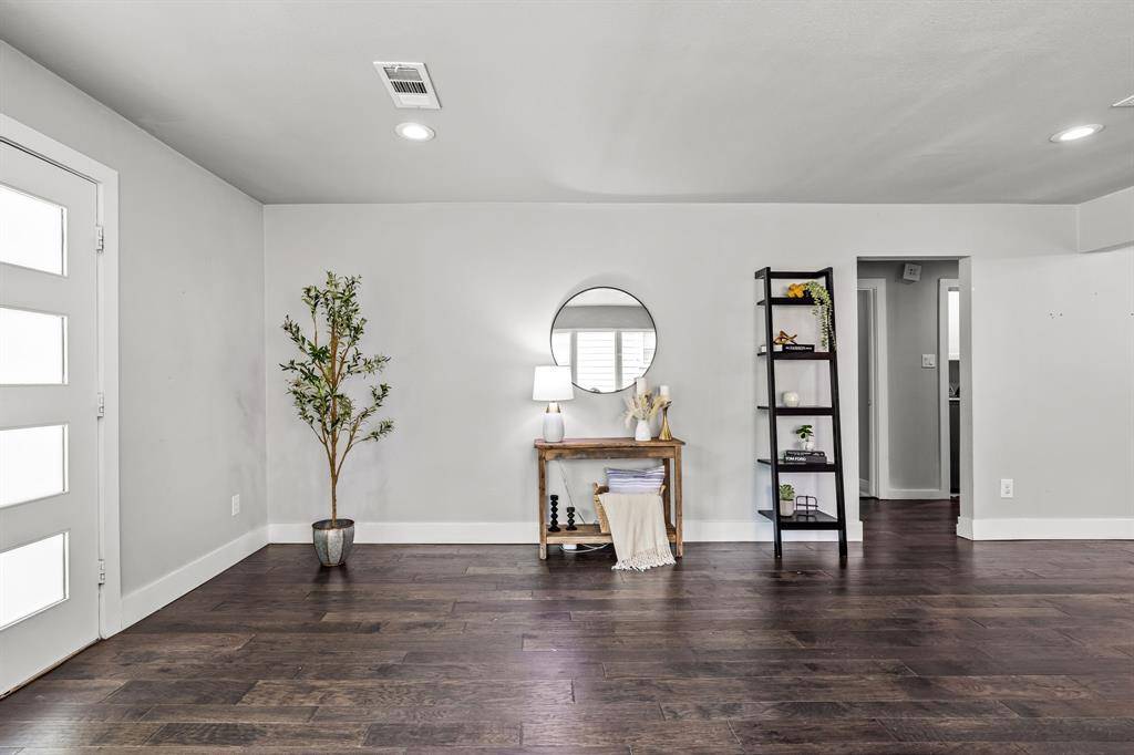 Dallas, TX 75218,8911 Diceman Drive
