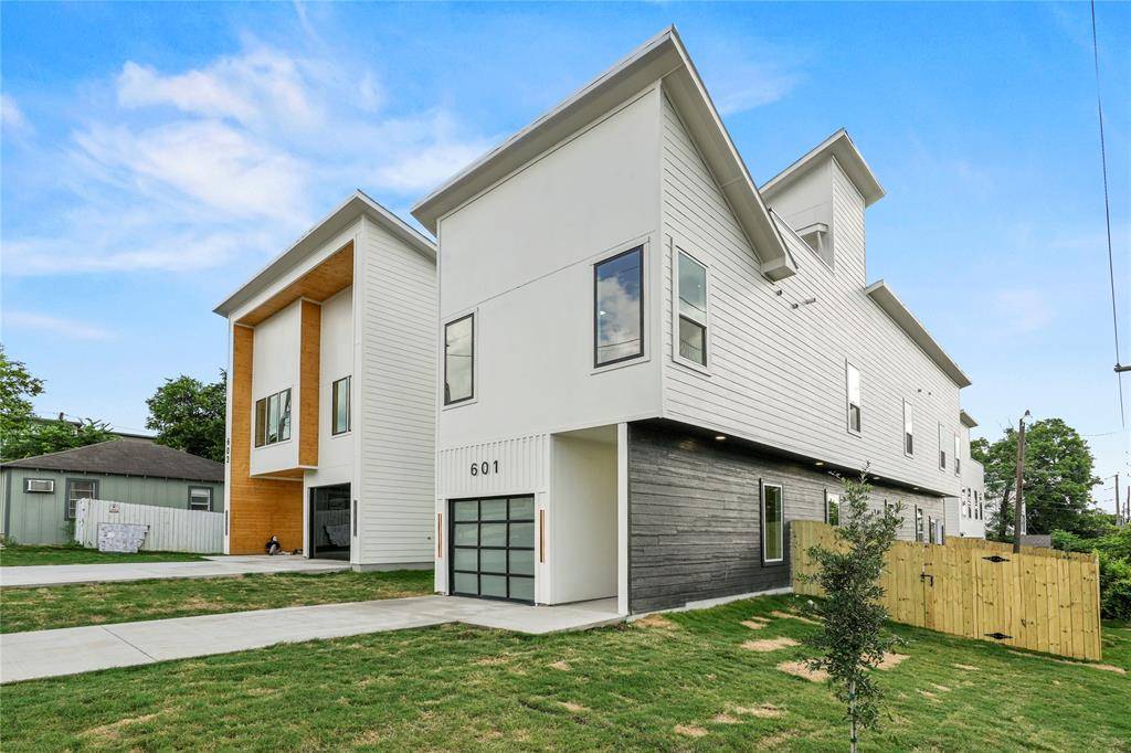 Dallas, TX 75203,601 S Moore Street