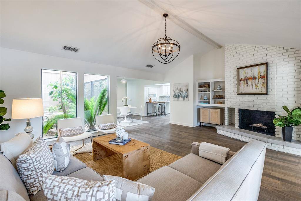 Dallas, TX 75238,9502 Summerhill Lane