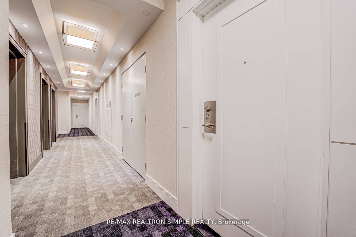Richmond Hill, ON L4C 1V5,9205 Yonge St ST #311