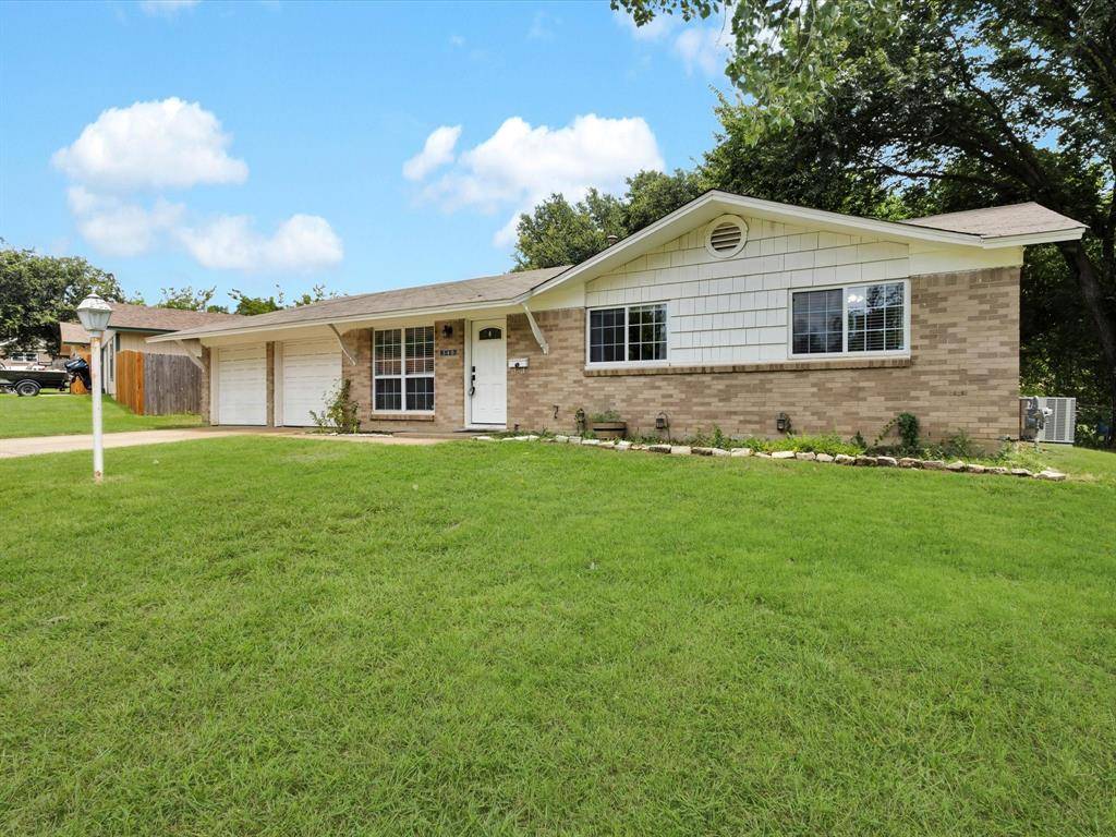 Burleson, TX 76028,540 NW Mound Street