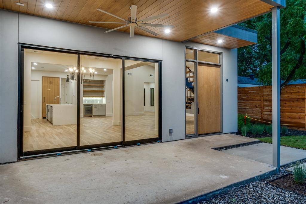 Dallas, TX 75218,8802 Diceman Drive