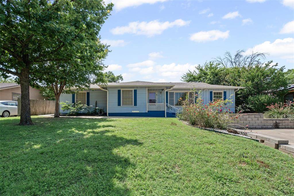 Keene, TX 76059,106 Oakwood Drive