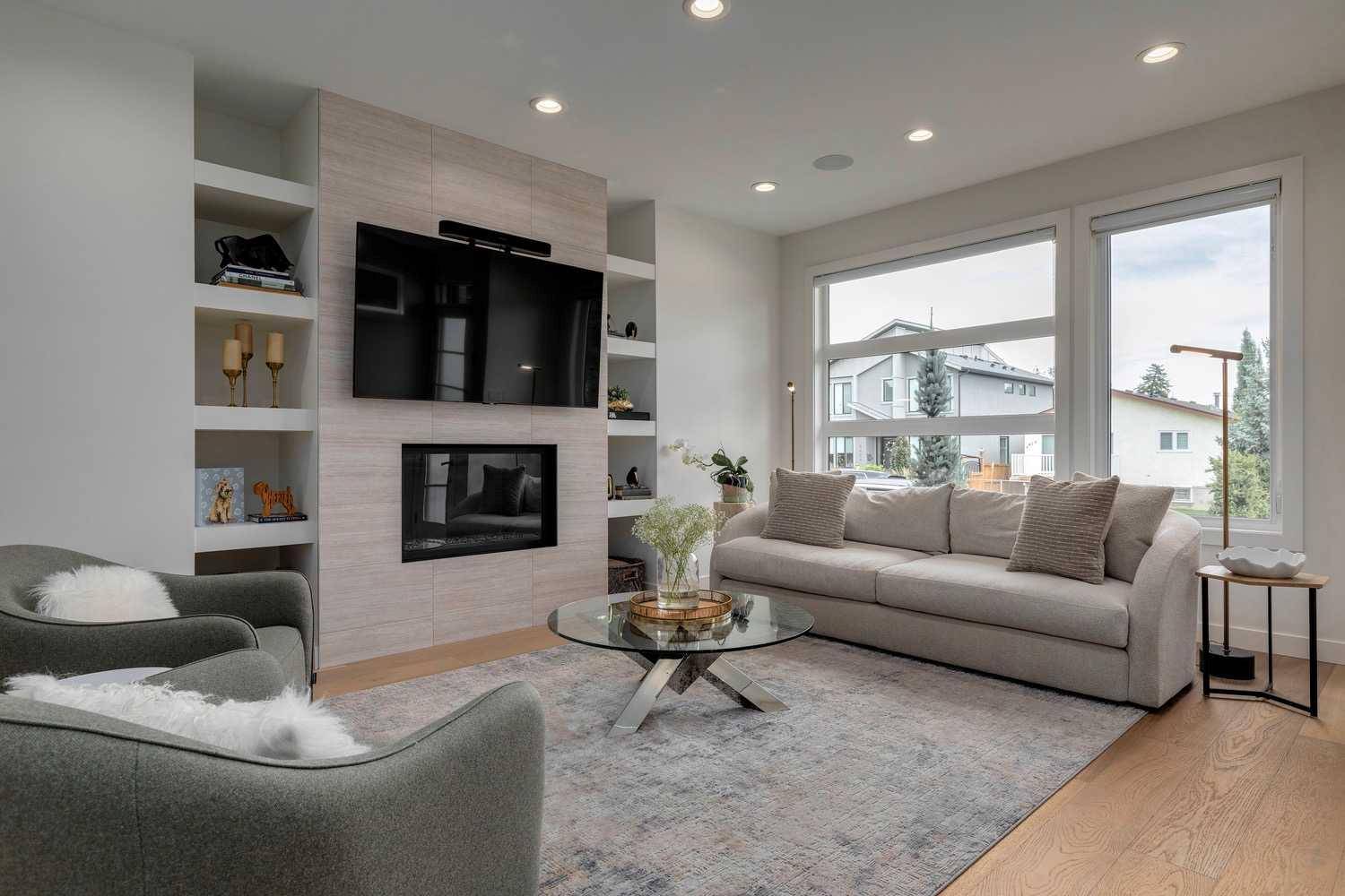 Calgary, AB T3E 1Z1,2427 25A ST SW