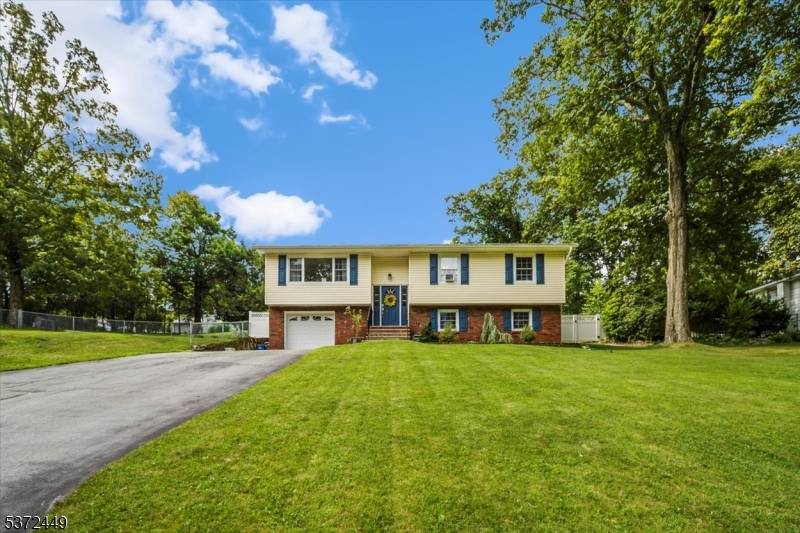 Mount Arlington Boro, NJ 07850,640 Succasunna Rd