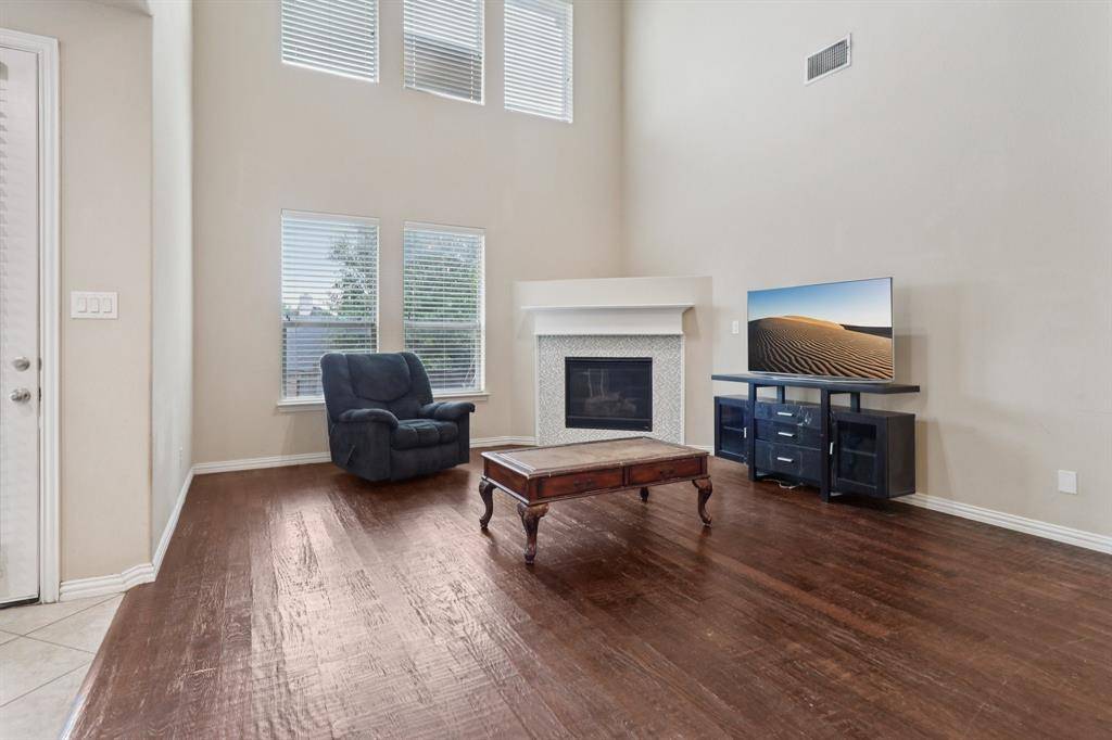 Carrollton, TX 75010,1009 Chickasaw Drive
