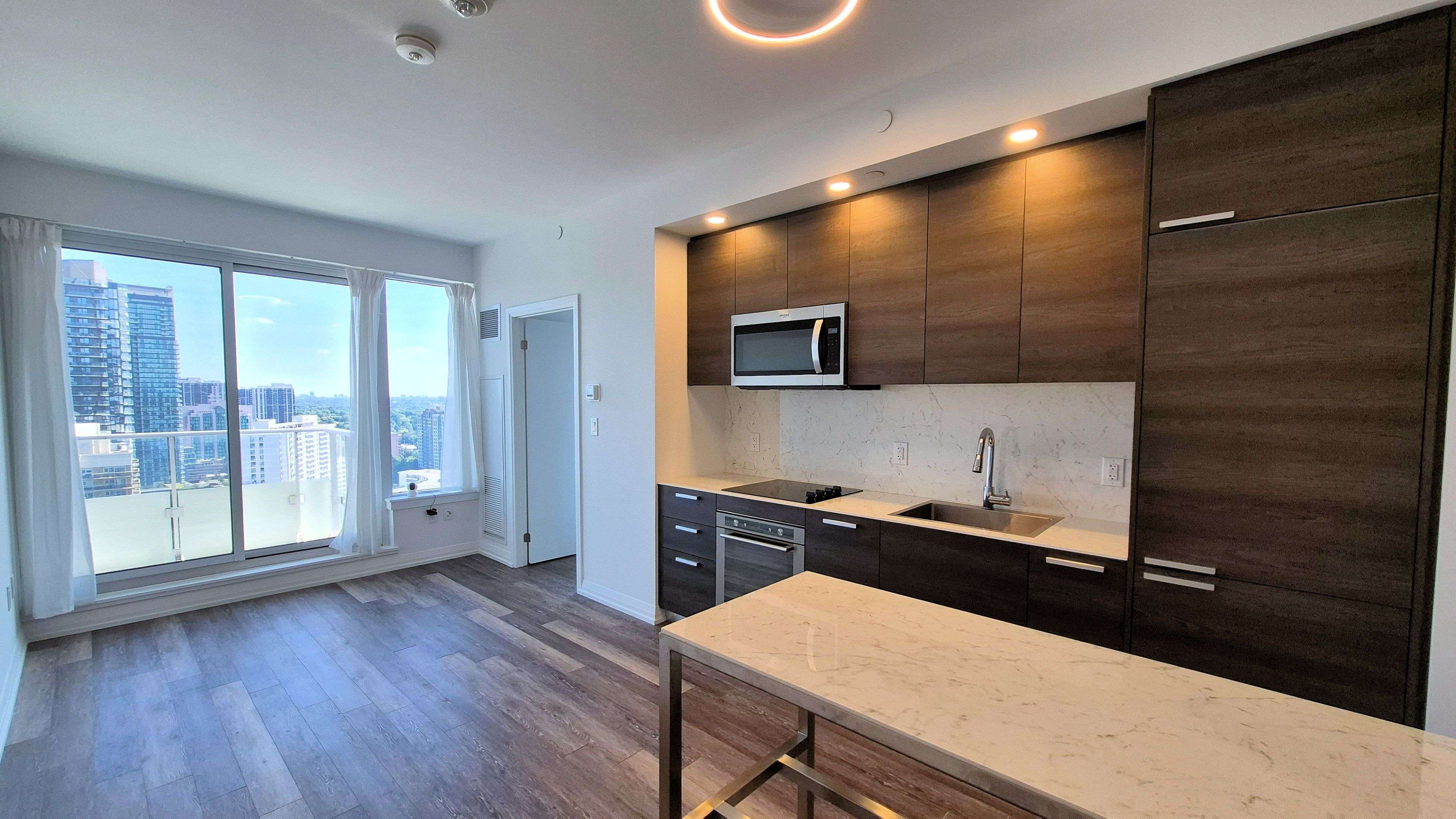 Toronto C07, ON M2N 0L2,75 Canterbury PL #2506