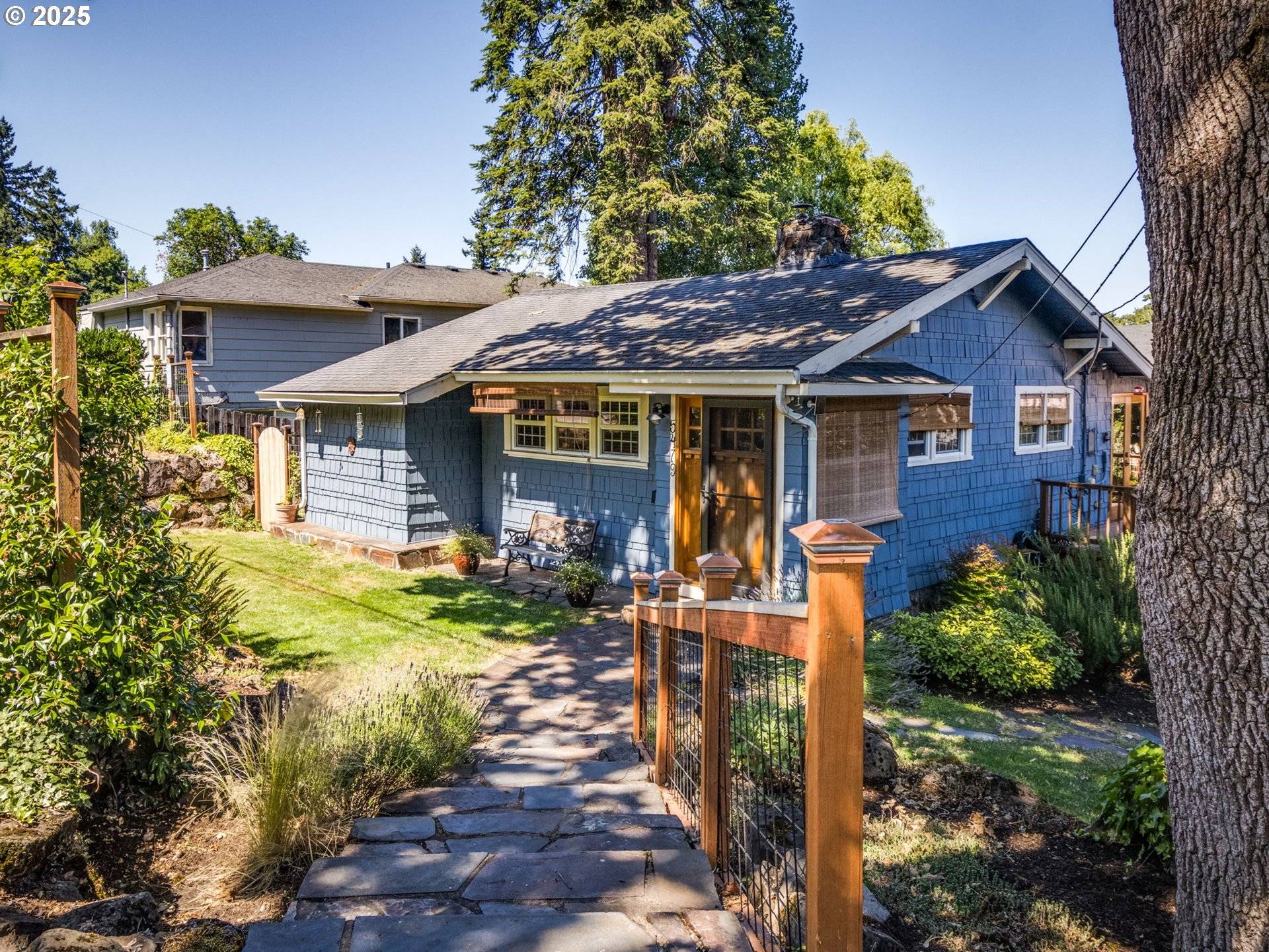 West Linn, OR 97068,5479 BROADWAY ST