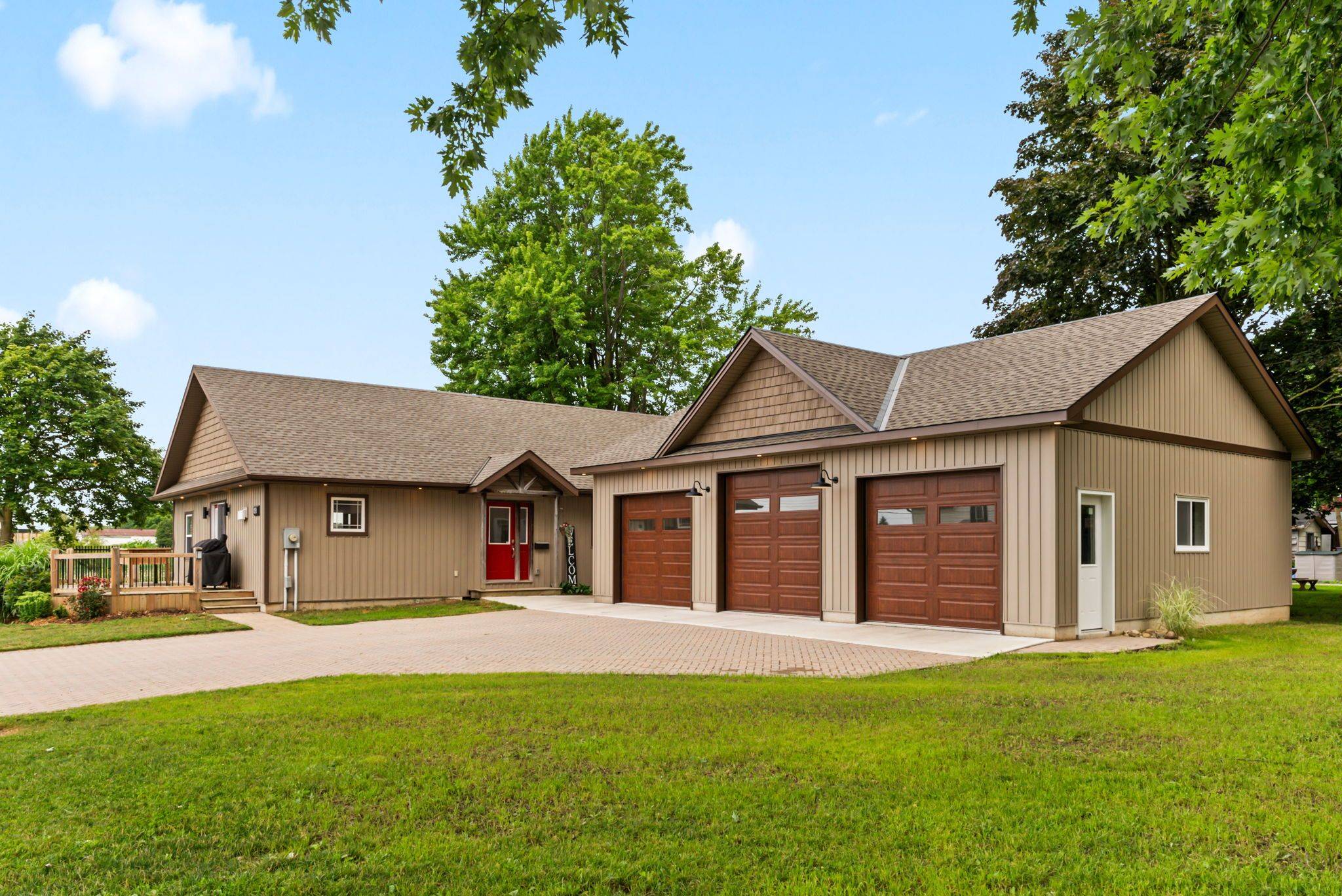 Minto, ON N0G 2P0,415 Cavan ST
