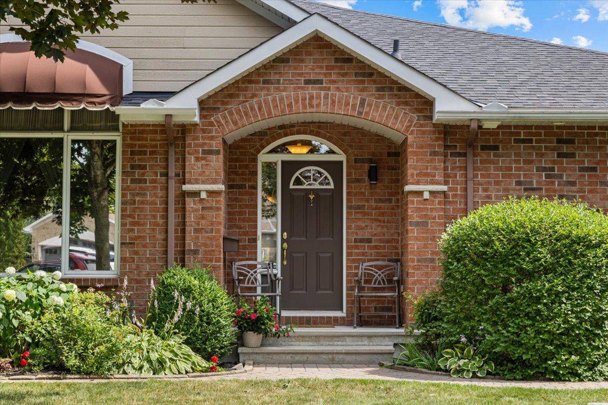 Kanata, ON K2M 2X7,50 Kingbird CT