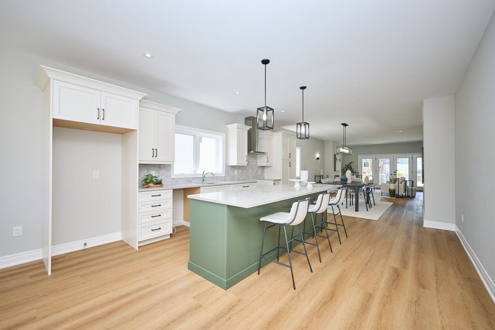 Fort Erie, ON L0S 1N0,21 Sunrise CT N