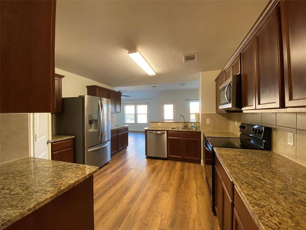 Anna, TX 75409,207 Park Avenue