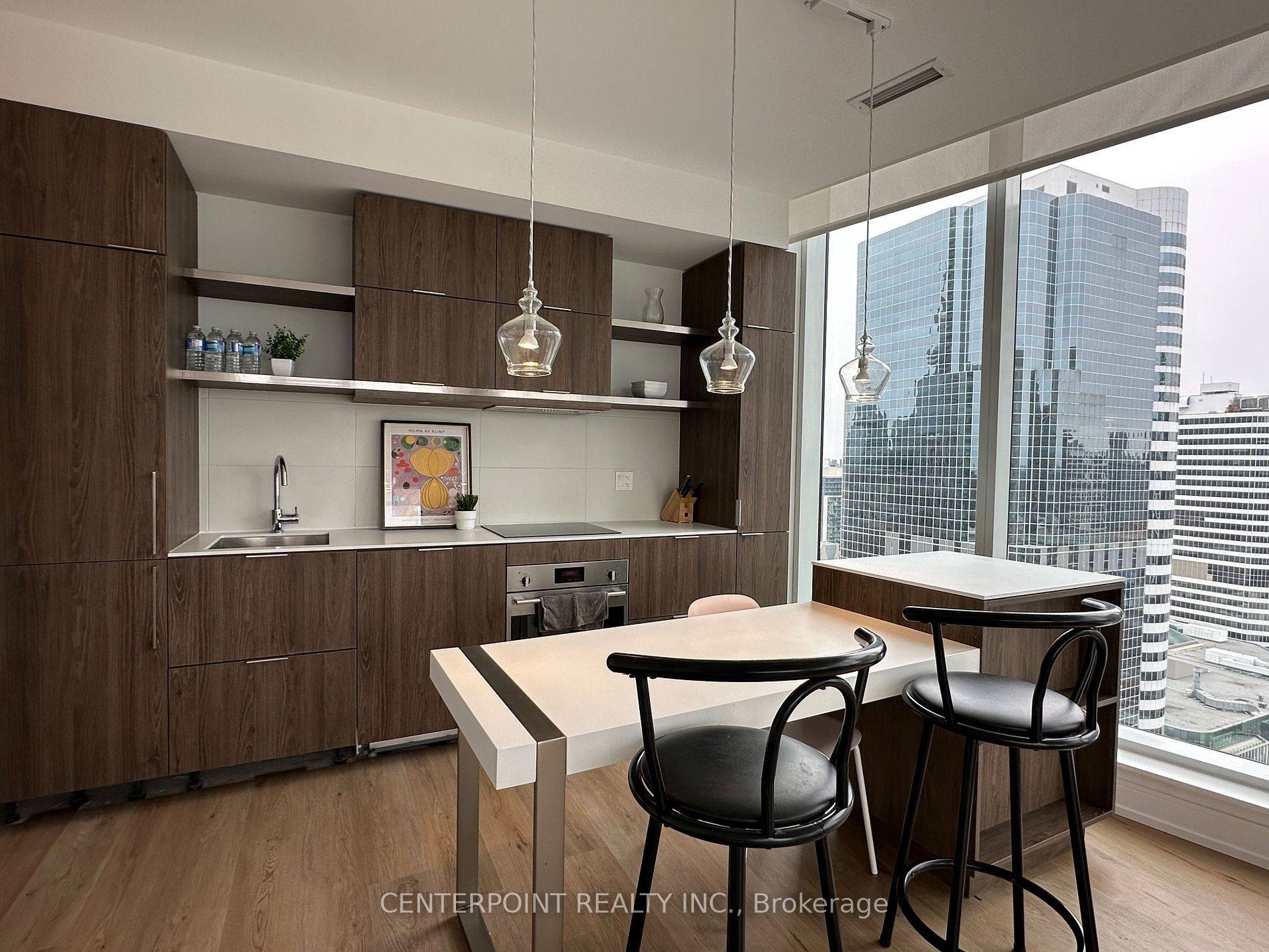 Toronto C08, ON M5B 1M4,197 Yonge ST #2902
