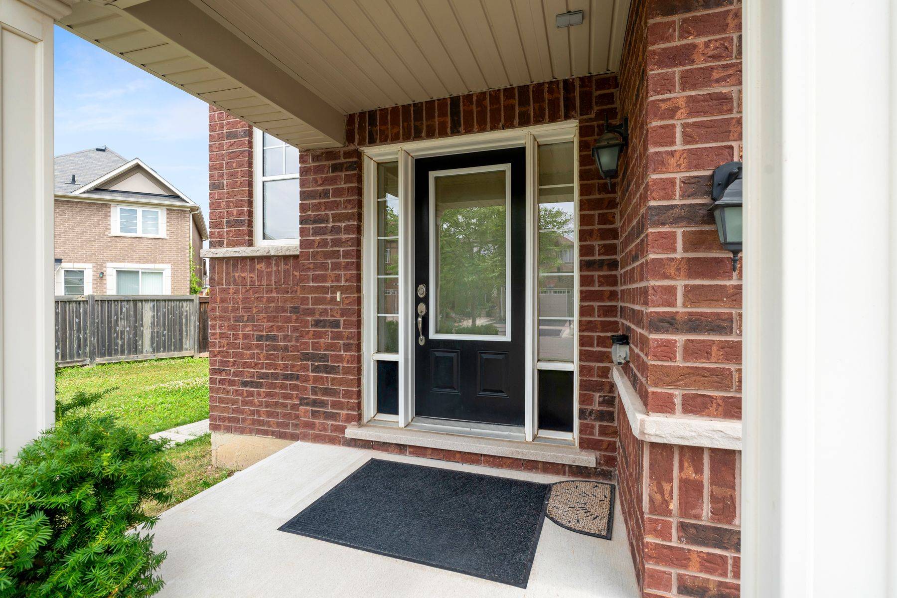 Brampton, ON L7A 0Y5,25 Gibbs RD