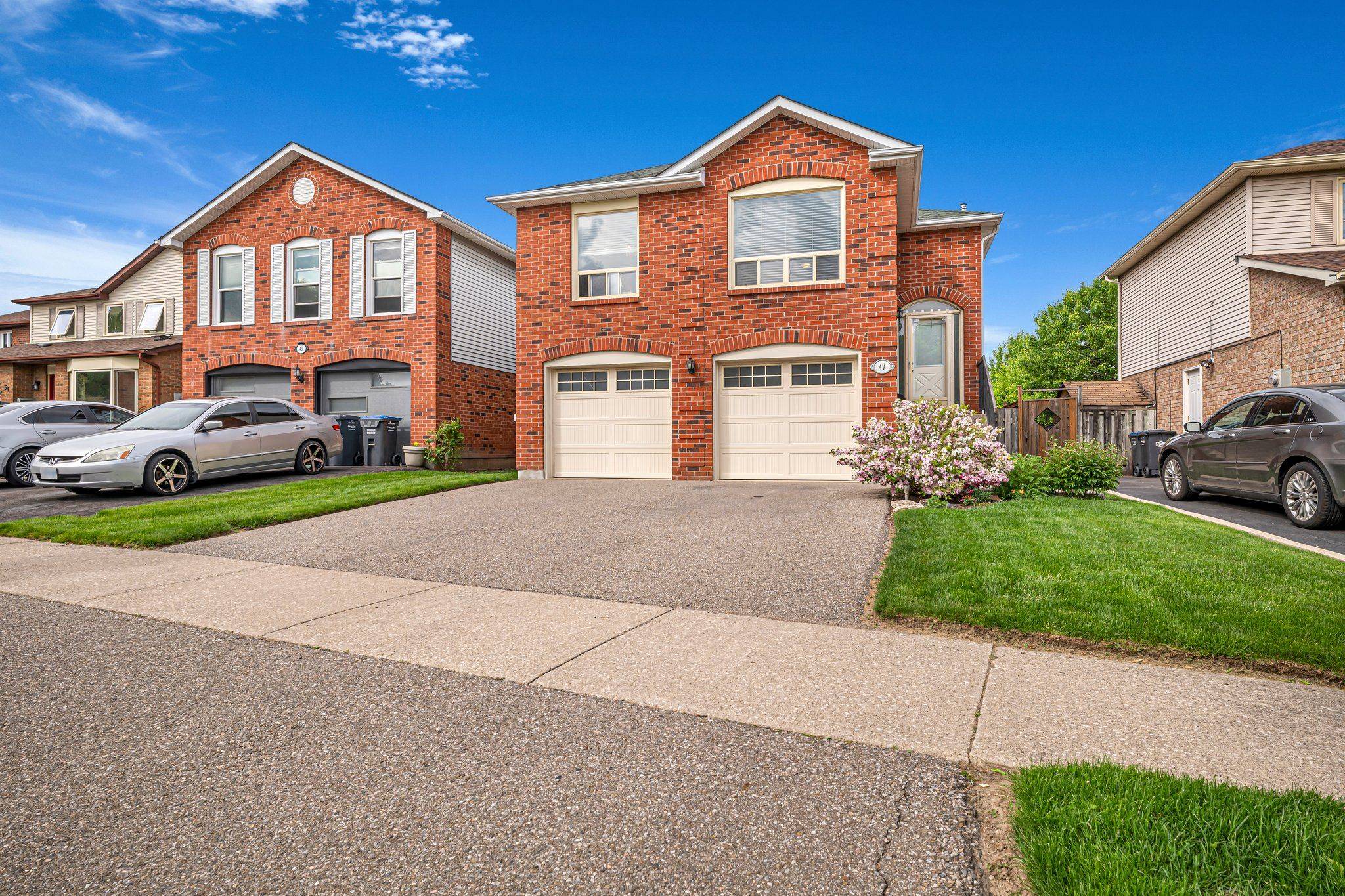 Brampton, ON L6T 4R9,47 Floribunda CRES