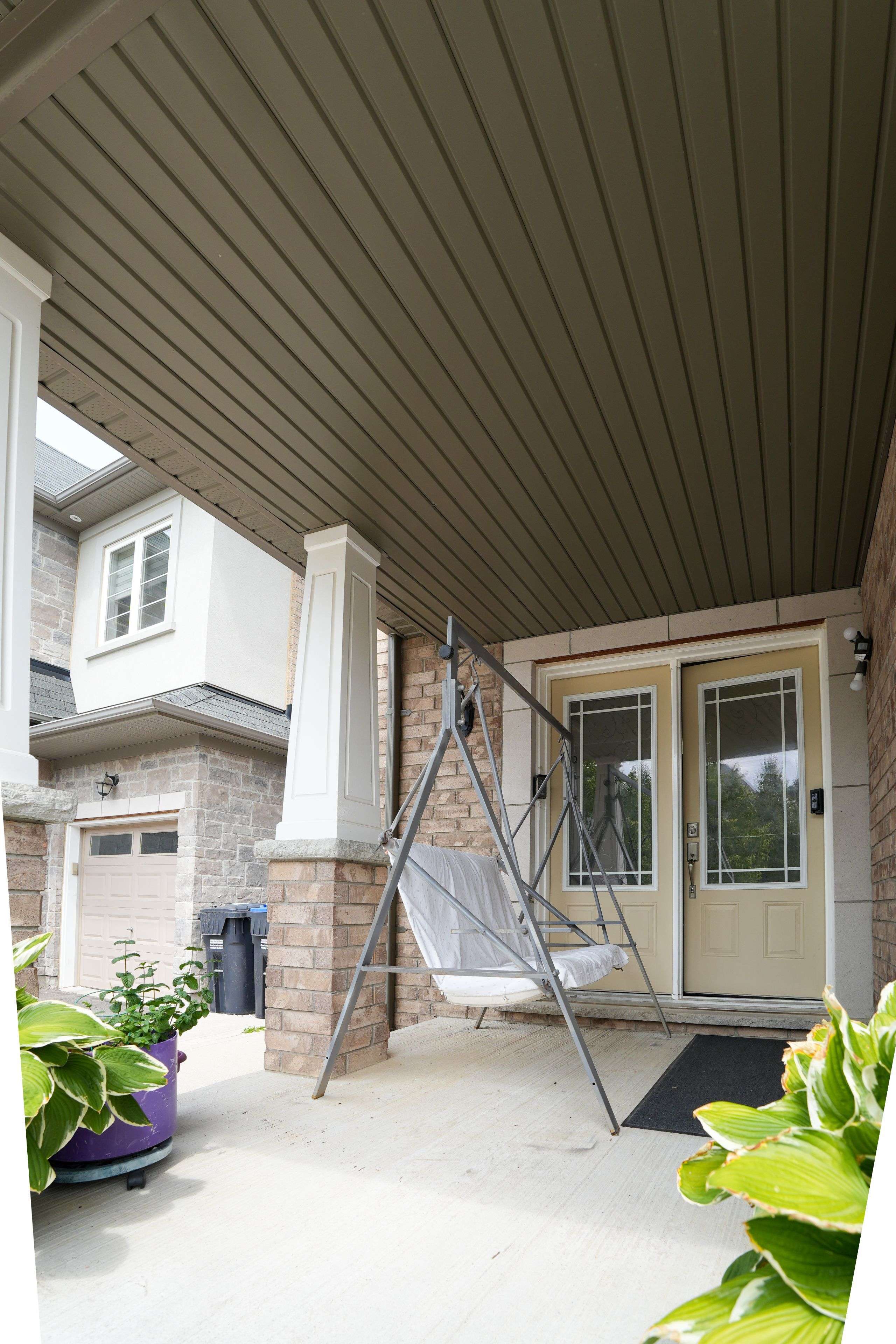 Brampton, ON L7A 4J8,42 Lola CRES