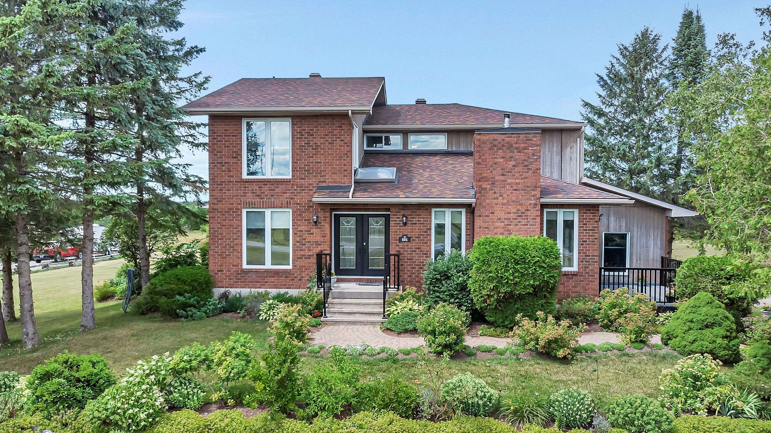 Carp - Huntley Ward, ON K0A 1L0,101 Carterfarm CRES