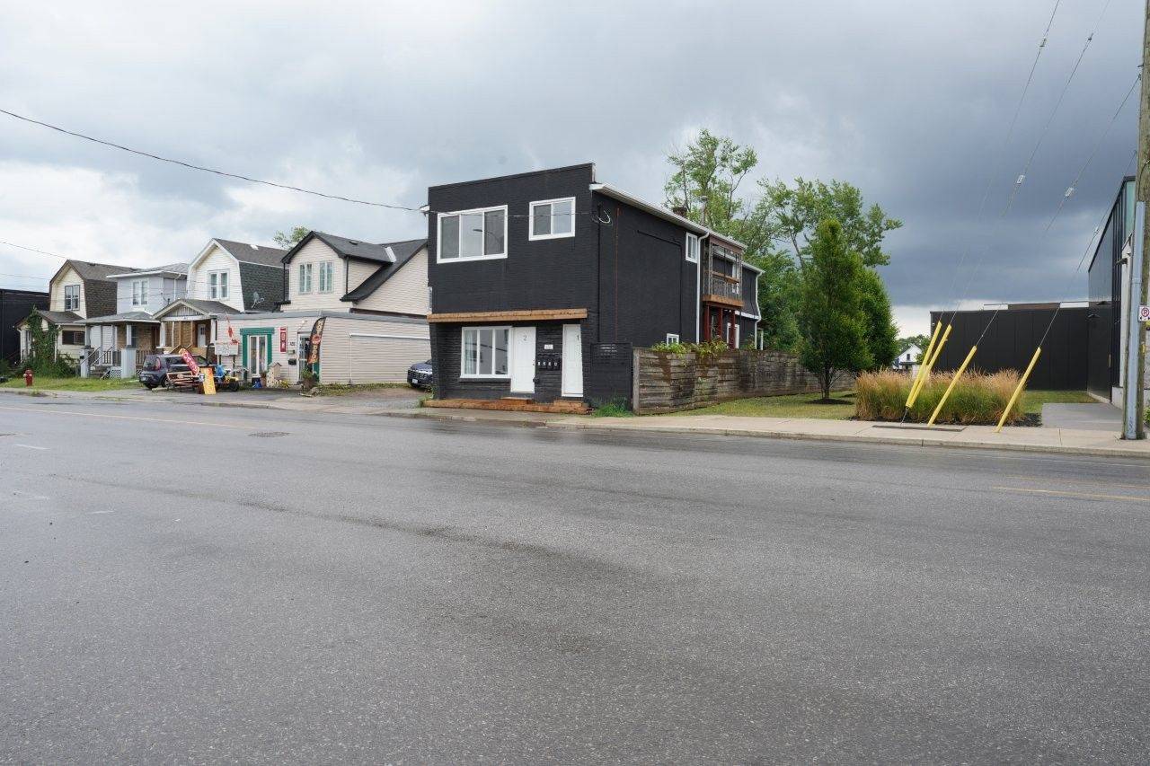 Welland, ON L3B 3X7,455 East Main ST ##4
