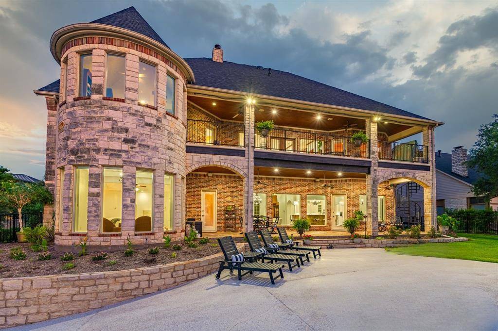 Granbury, TX 76049,1916 W Emerald Bend Court