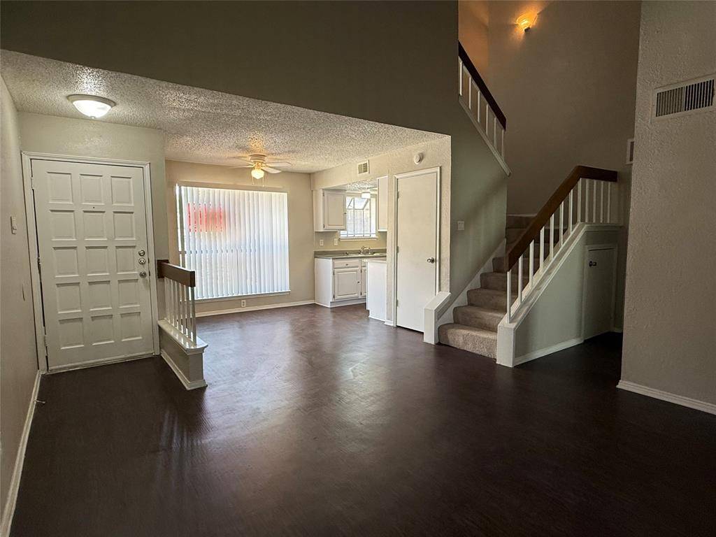 Arlington, TX 76011,2128 Park Willow Lane #B