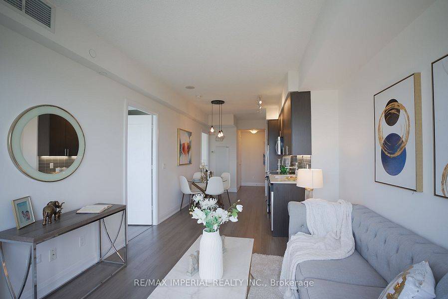Toronto C13, ON M3A 2Z9,18 Graydon Hall DR #2303