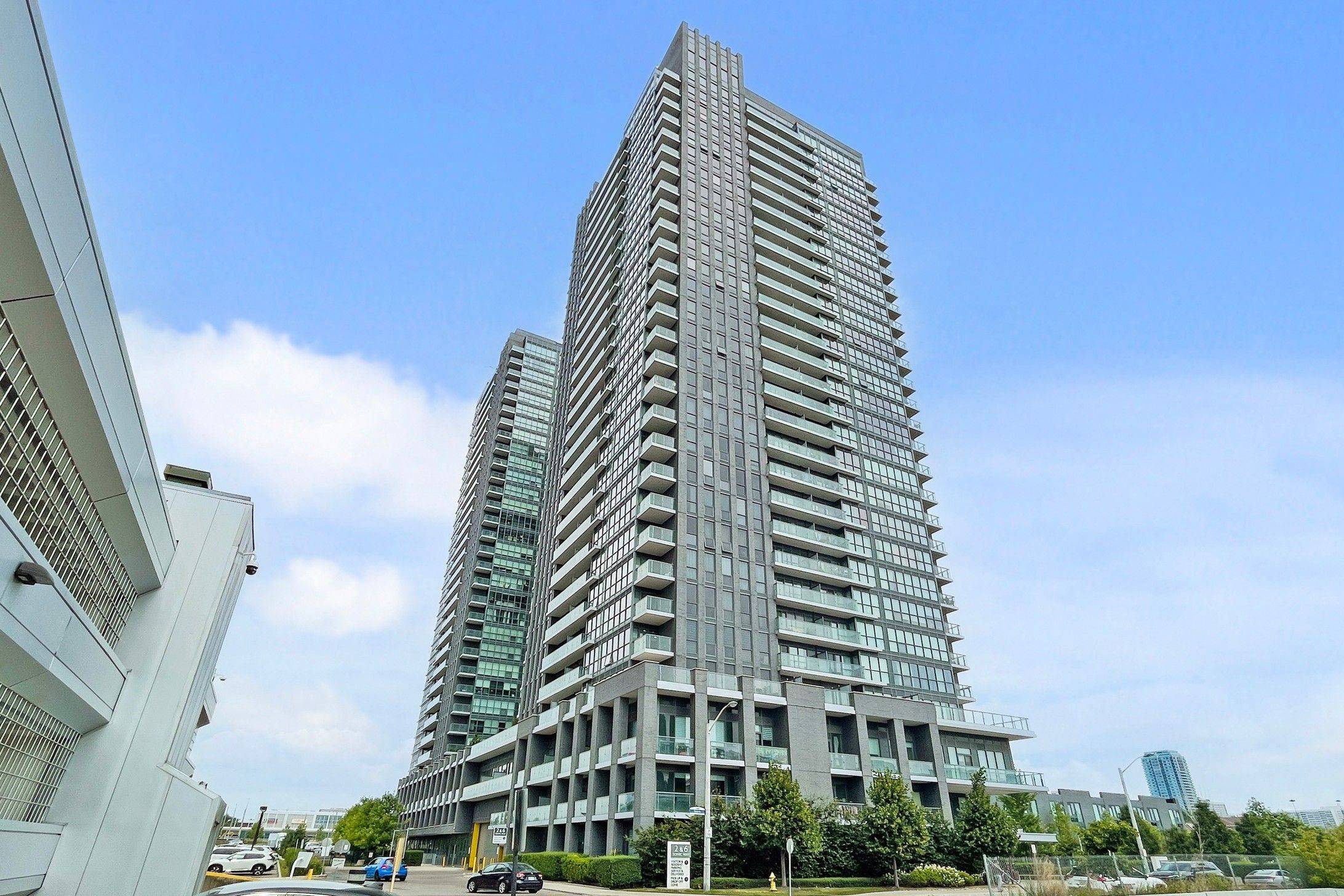 Toronto C11, ON M3C 0P2,2 Sonic WAY #2806