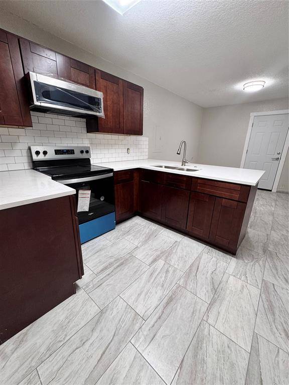 Fort Worth, TX 76105,5328 Carol Avenue