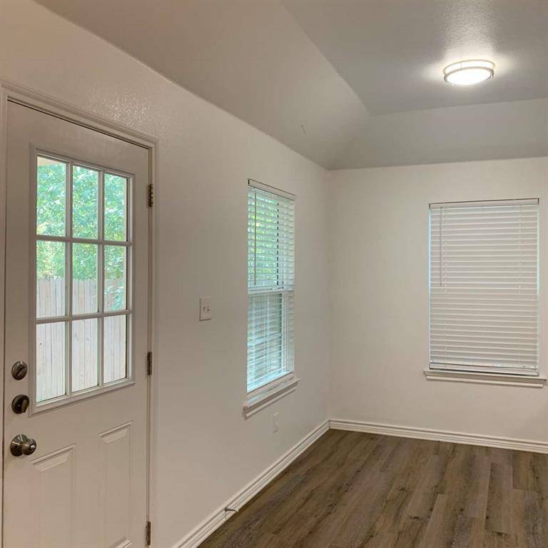 Denison, TX 75020,1406 W Sears Street