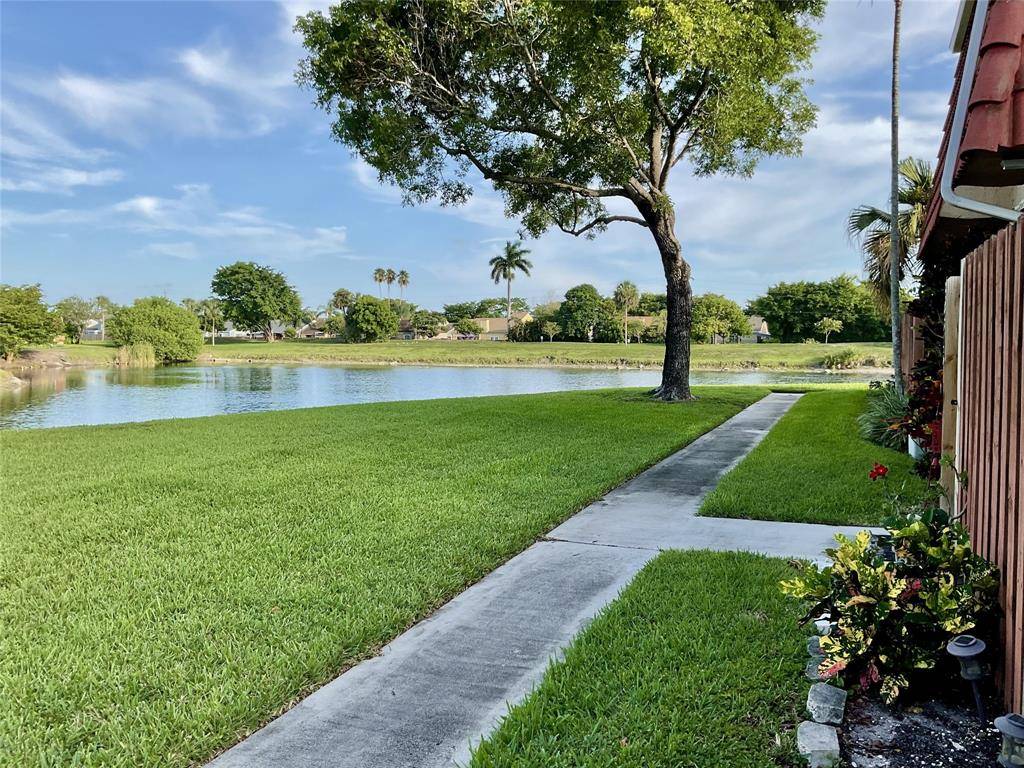 Boca Raton, FL 33433,8376 Trent Ct #B