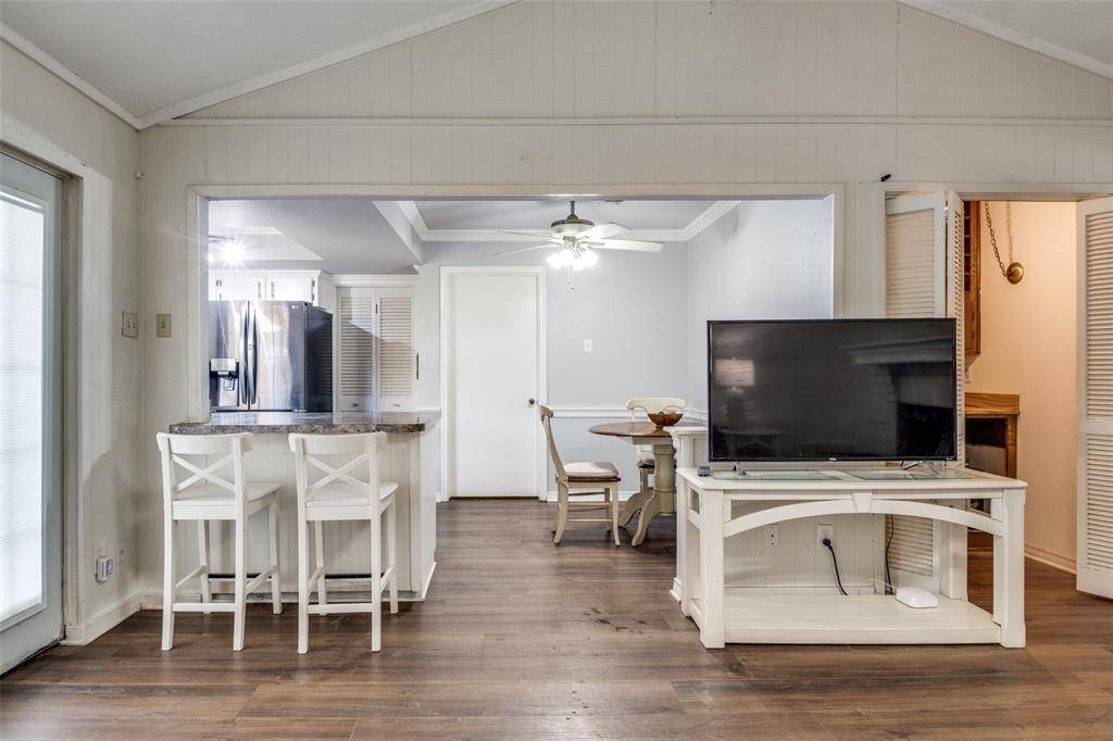 Garland, TX 75043,1310 Briar Hollow Lane