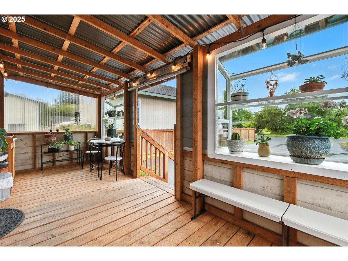 Ilwaco, WA 98624,7128 ORTELIUS DR