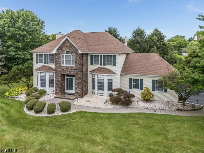 Lopatcong Twp., NJ 08865,6 Cobblewood Ct