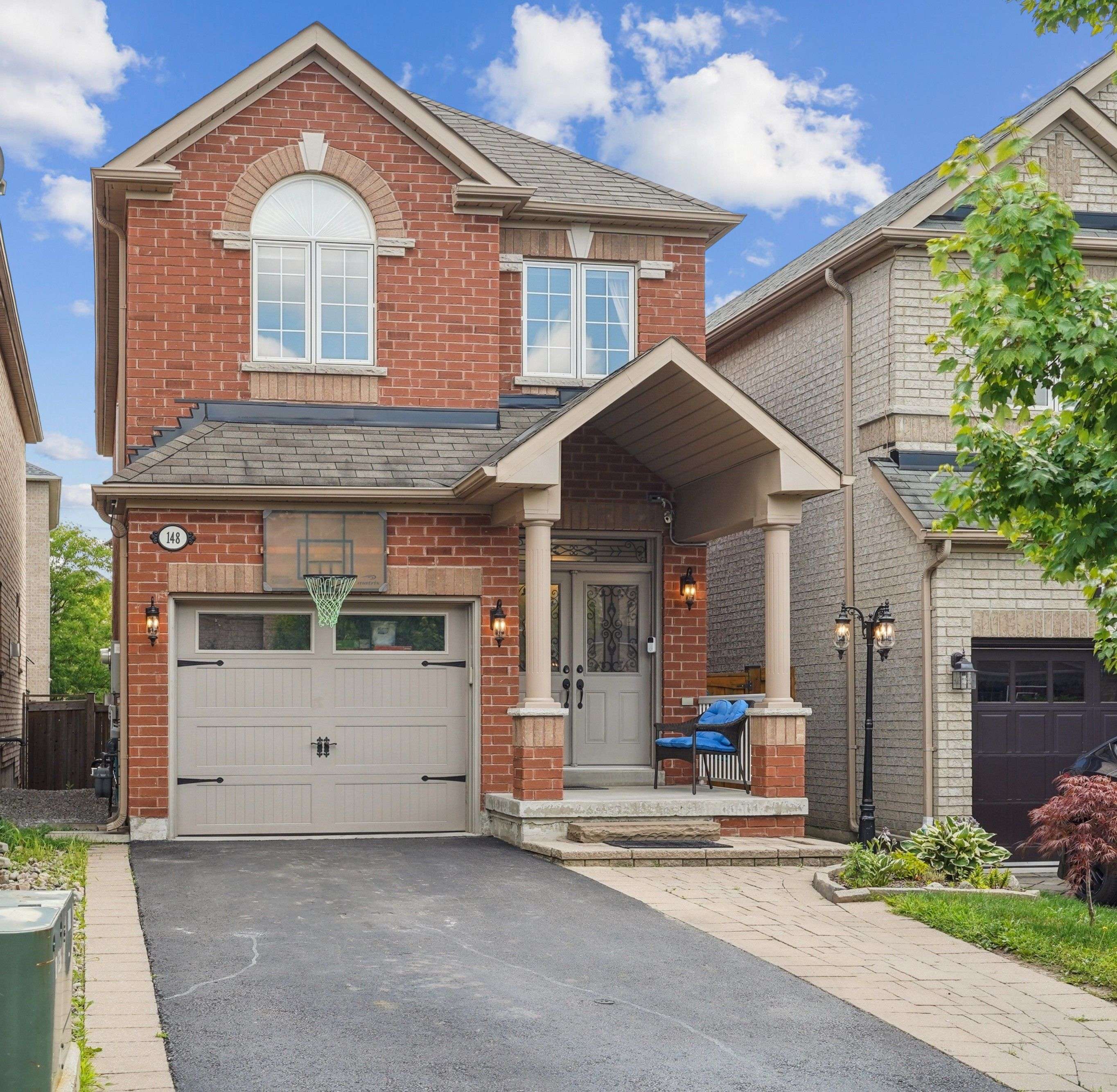 Vaughan, ON L6A 0L6,148 Chayna CRES