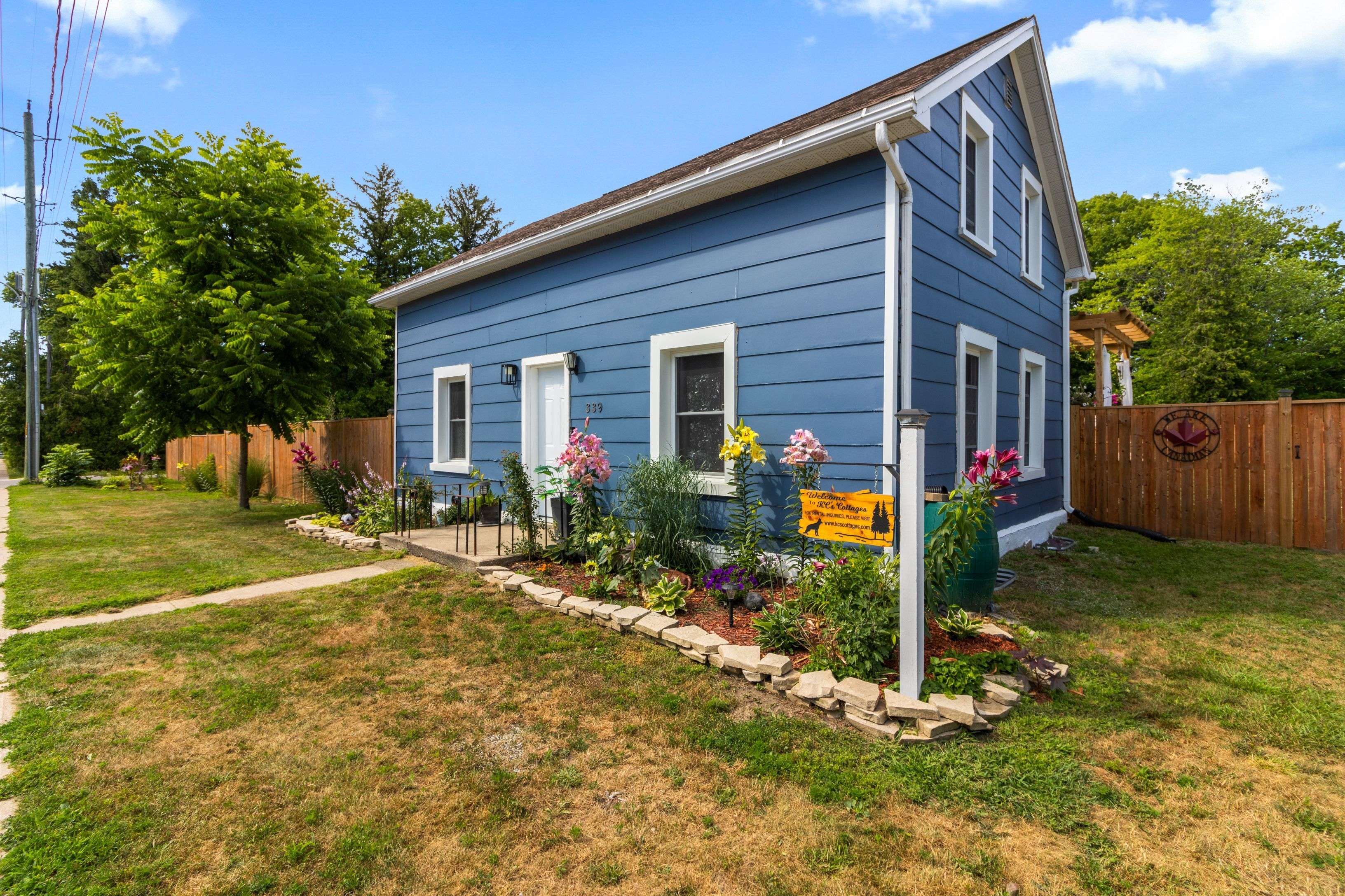 Saugeen Shores, ON N0H 2C0,339 Green ST