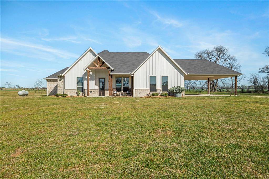 Collinsville, TX 76233,939 Graham Grove Road