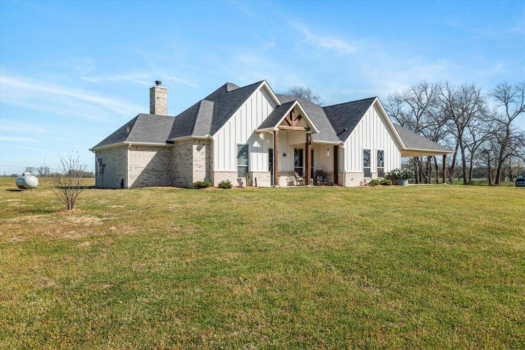 Collinsville, TX 76233,939 Graham Grove Road