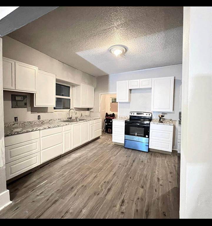 Mineral Wells, TX 76067,915 NE 1st Street