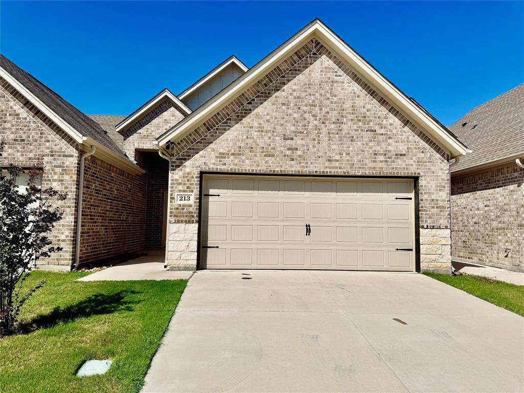 Granbury, TX 76049,213 Honor Code Place