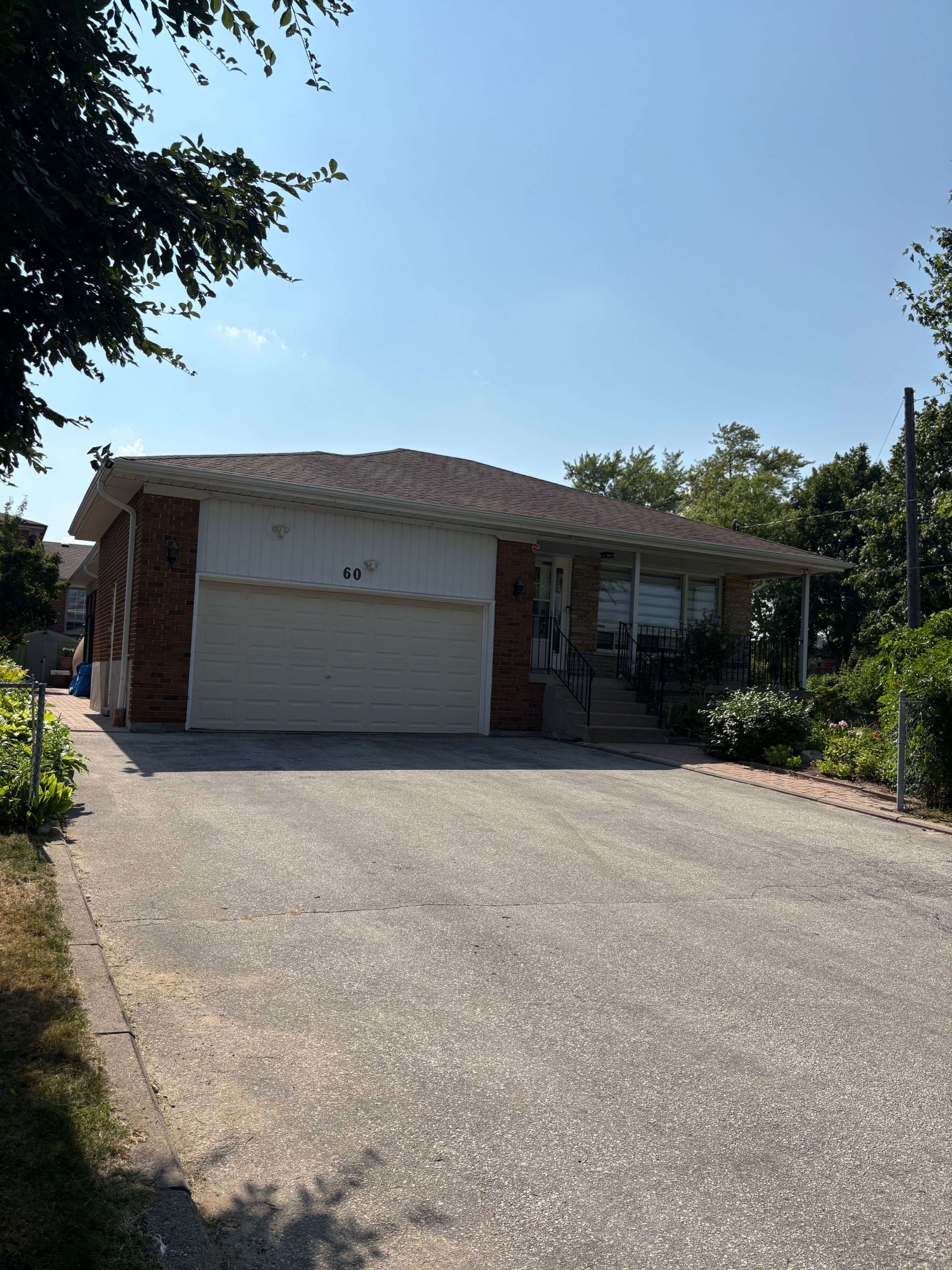 Toronto E10, ON M1E 3A3,60 Westcroft DR
