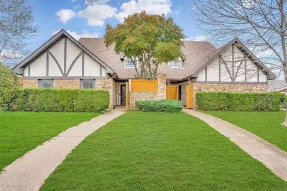 Dallas, TX 75238,9406 Summerhill Lane #2