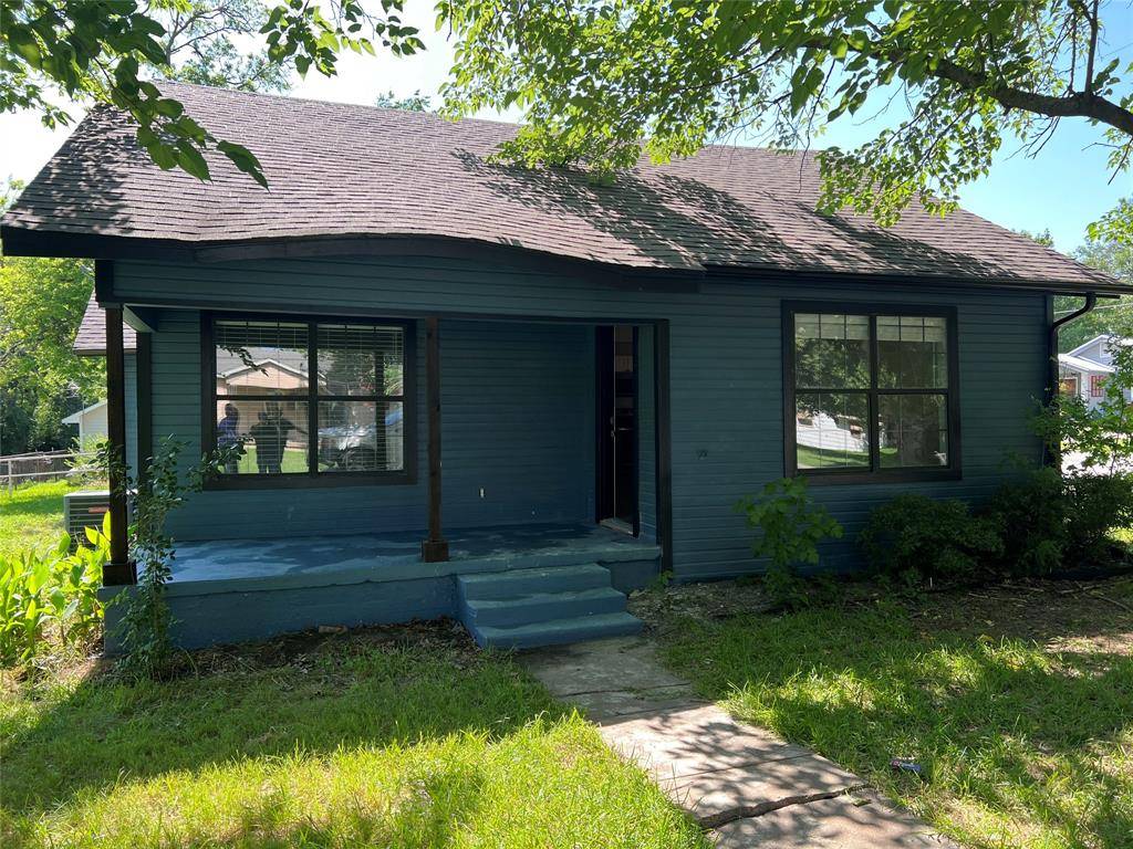 Blue Ridge, TX 75424,215 N Morrow Street