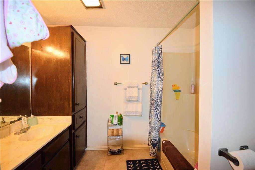 Dalworthington Gardens, TX 76013,2235 Seville Court