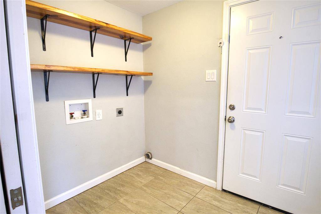 Duncanville, TX 75116,402 E Center Street