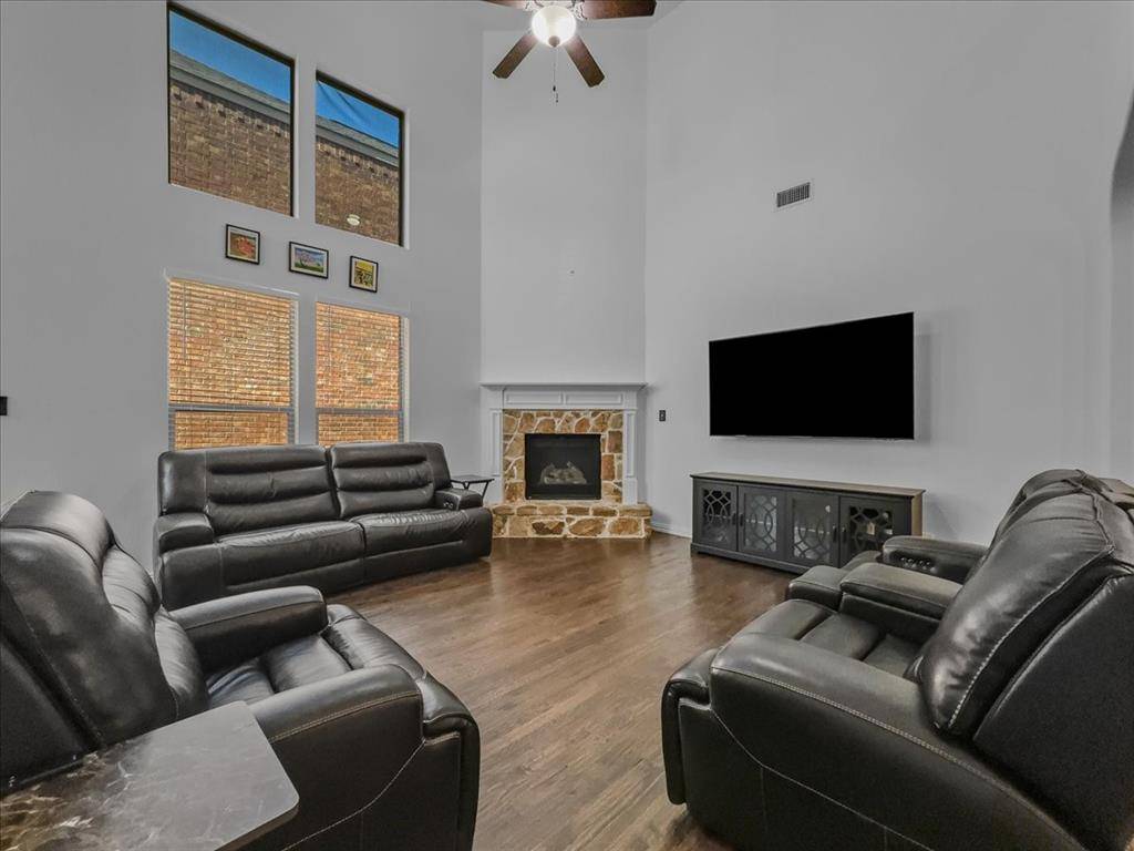 Grand Prairie, TX 75054,6935 Sarria