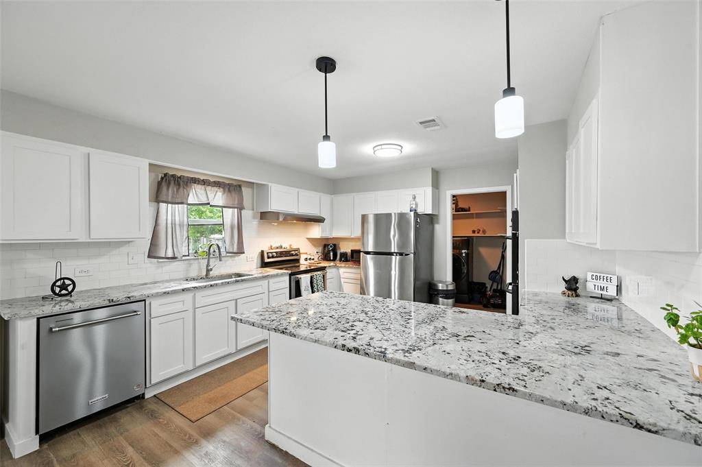 Glenn Heights, TX 75154,2401 S Hampton Road