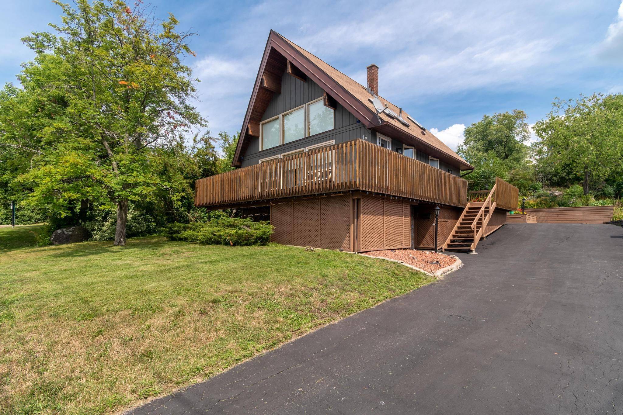 Parry Sound, ON P2A 2P3,14 Emily ST