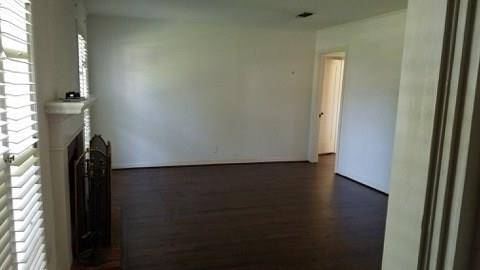 Dallas, TX 75209,5752 Greenbrier