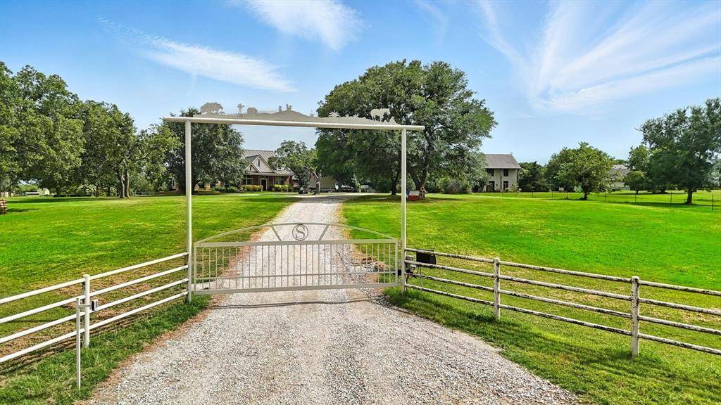 Krum, TX 76249,9231 Jim Christal Road