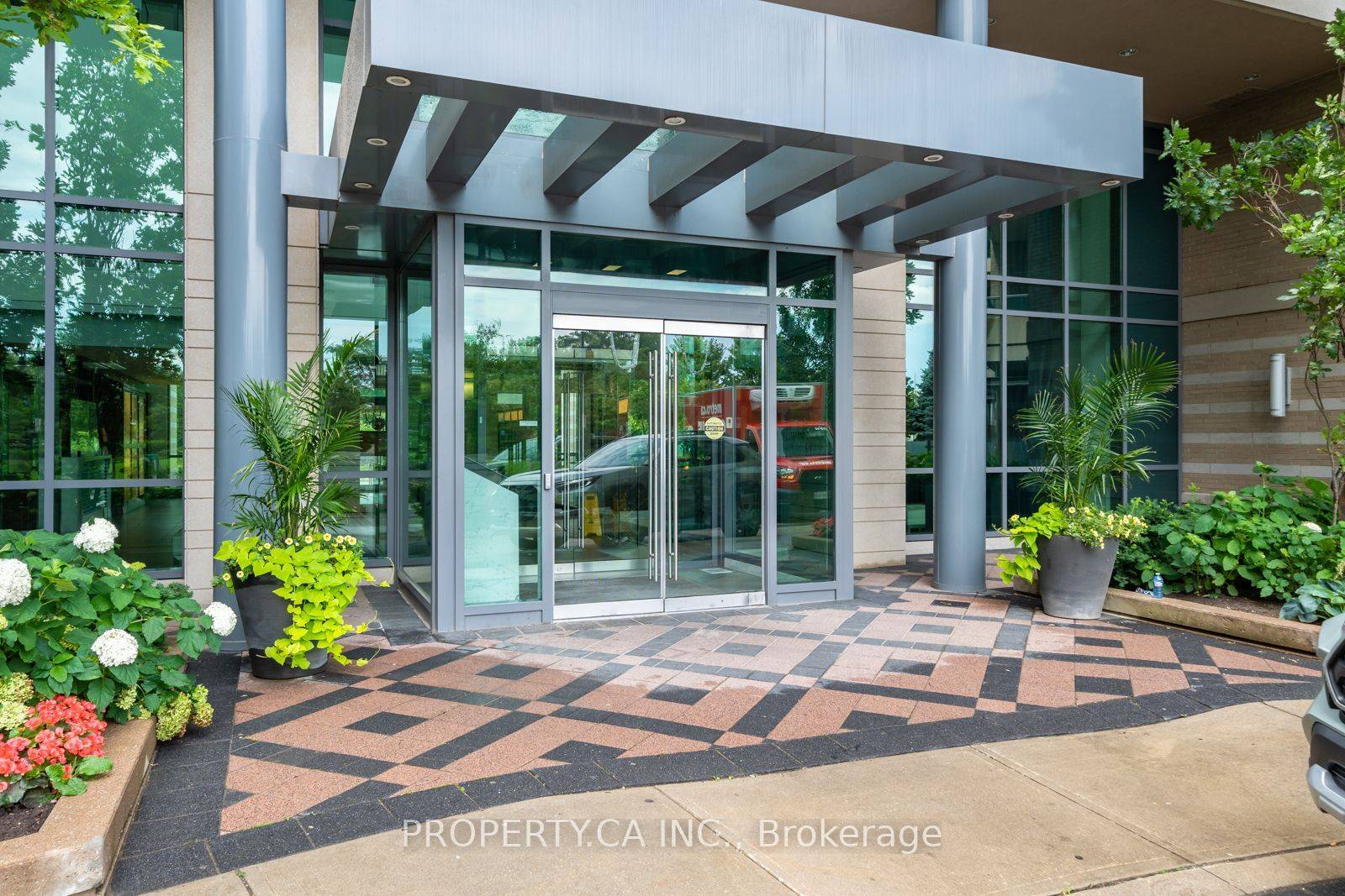 Toronto W08, ON M9C 0A2,235 Sherway Gardens RD #608